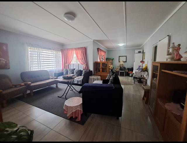 2 BEDROOM HOUSE FOR SALE IN VANDERBIJLPARK SE 1
